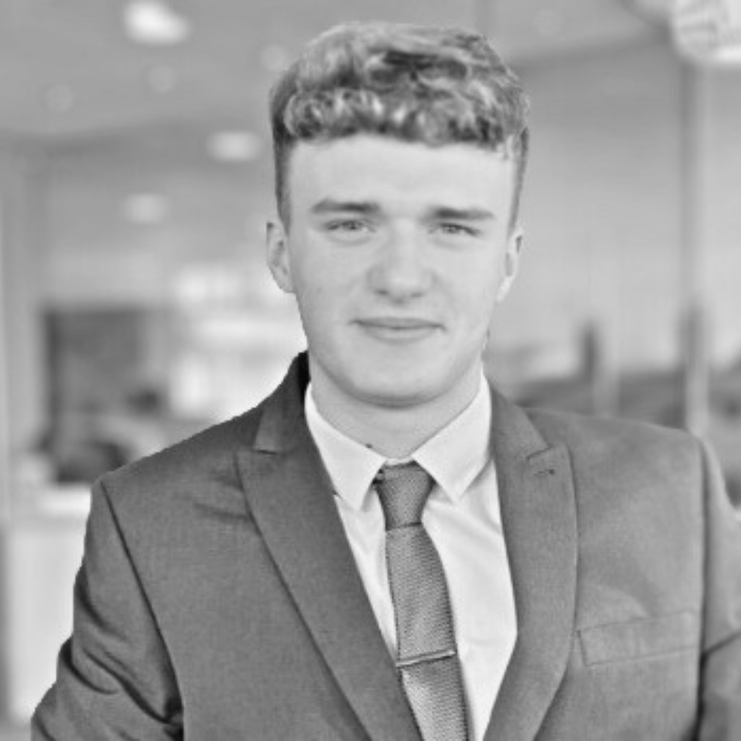 Eddie Saunders, Sales Negotiator