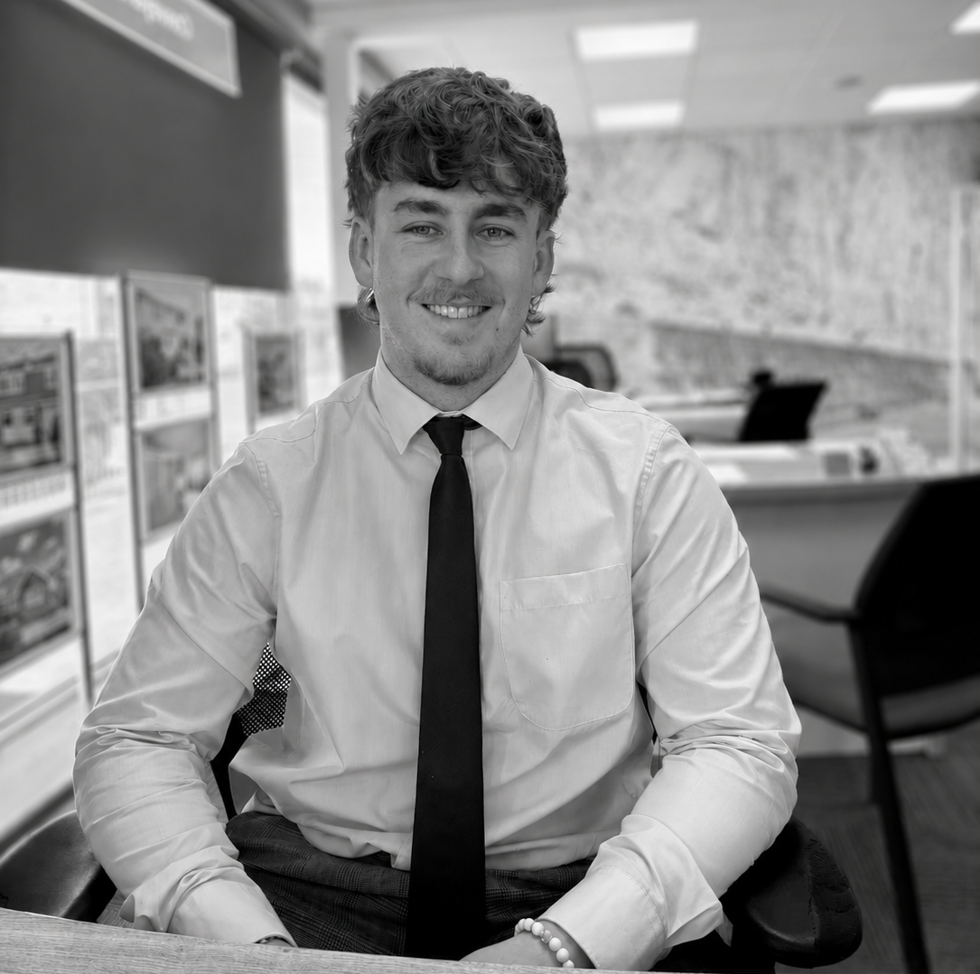 Miles Sutton, Sales Negotiator